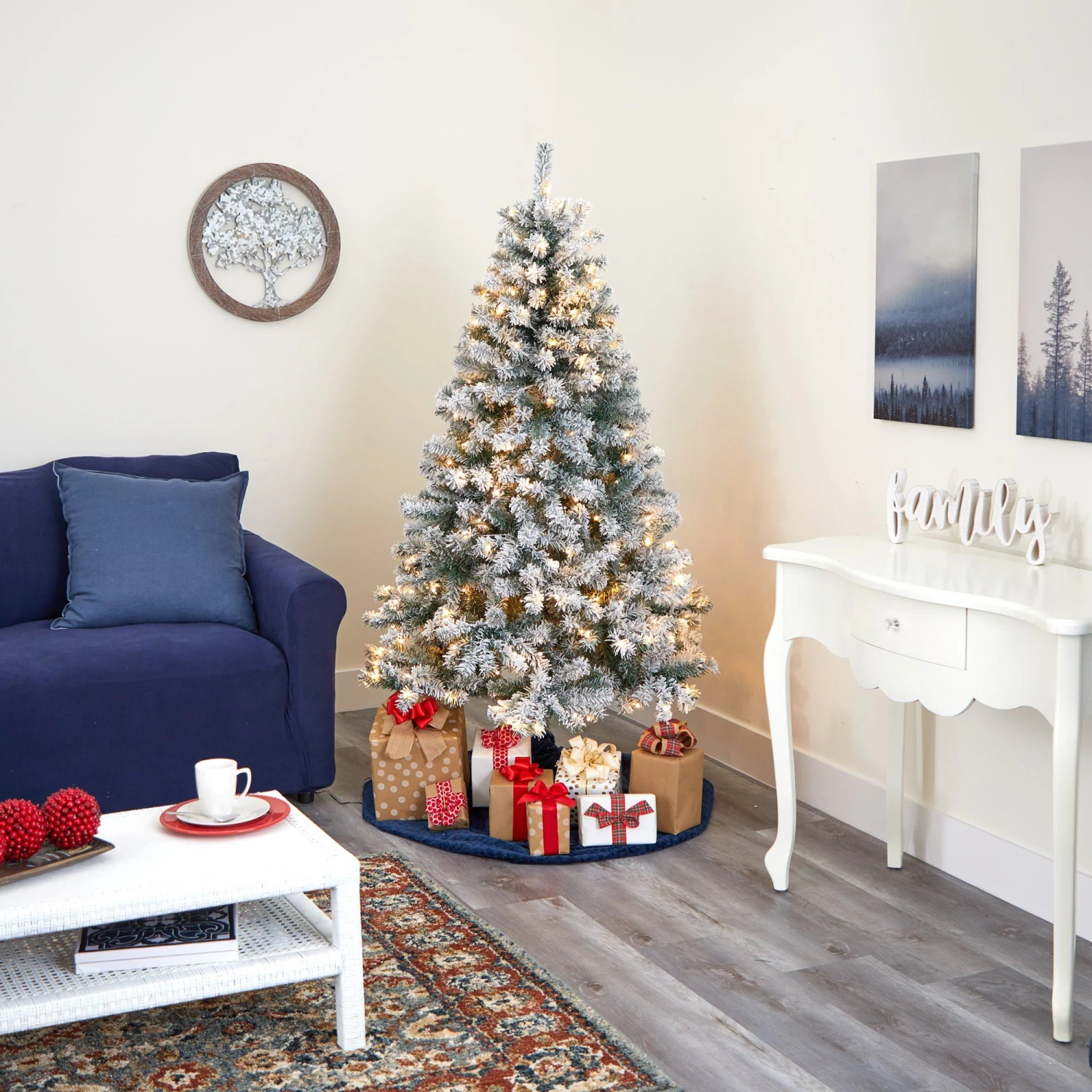 6' Flocked Rock Springs Spruce Artificial Christmas Tree With 250 Clear LED Lights 5 6' Flocked Rock Springs Spruce Artificial Christmas Tree With 250 Clear LED Lights - Image 5