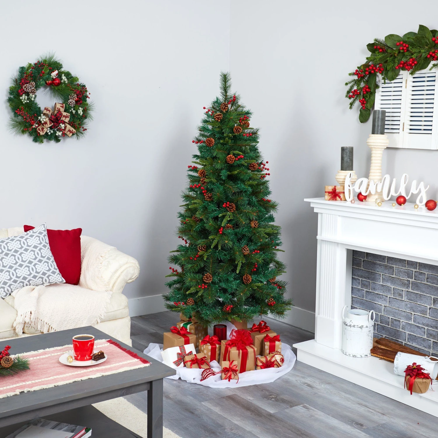 6’ Mixed Pine Artificial Christmas Tree With 250 Clear LED Lights, Pine Cones And Berries 5 6’ Mixed Pine Artificial Christmas Tree With 250 Clear LED Lights, Pine Cones And Berries - Image 5