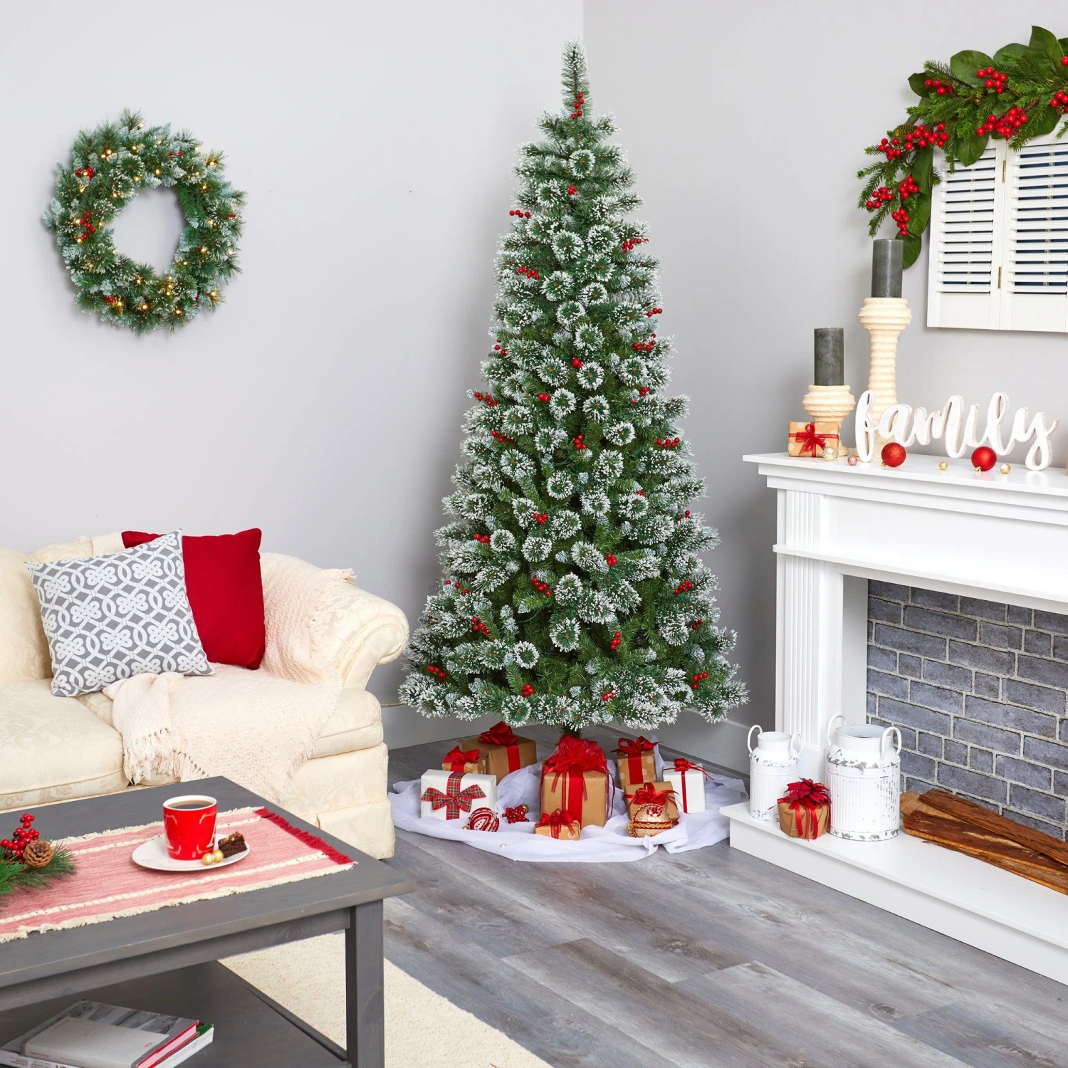 7’ Frosted Swiss Pine Artificial Christmas Tree With 400 Clear LED Lights And Berries 6 7’ Frosted Swiss Pine Artificial Christmas Tree With 400 Clear LED Lights And Berries - Image 6