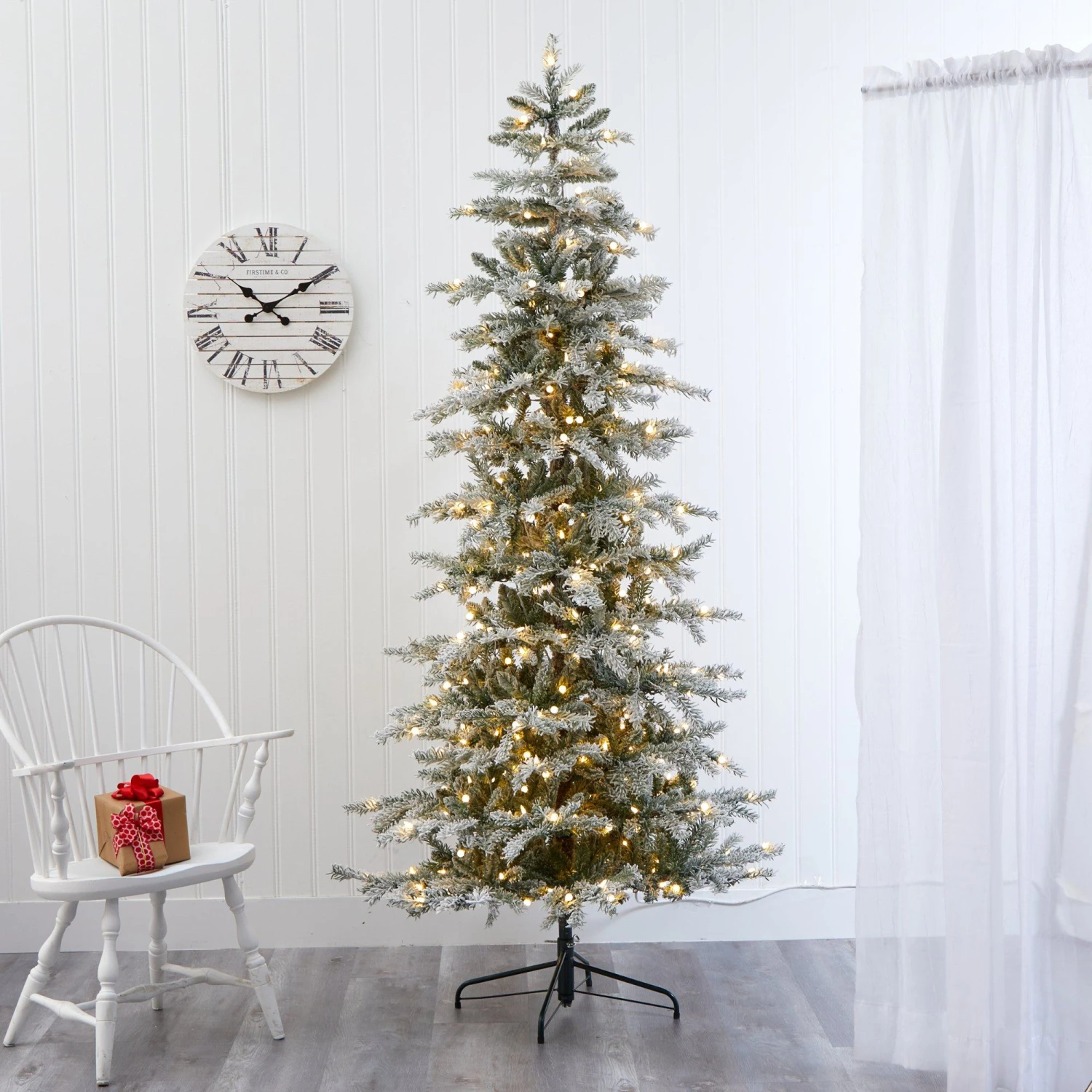 7.5’ Slim Flocked Nova Scotia Spruce Artificial Christmas Tree With 450 Warm White LED Lights And 909 Bendable Branches 8 7.5’ Slim Flocked Nova Scotia Spruce Artificial Christmas Tree With 450 Warm White LED Lights And 909 Bendable Branches - Image 8